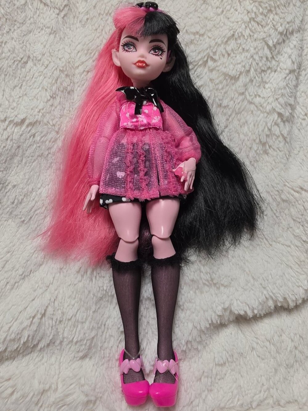 2022 Monster High Faboolous Friends Draculaura G3 Fashion Doll HHK51 Mattel